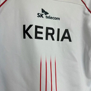 T1 케리아 월즈 유니폼 이미지