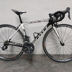 상태 좋은 15년 스캇 에딕트 풀 울테그라 카본 로드자전거 xs(49) 사이즈 팔아요.