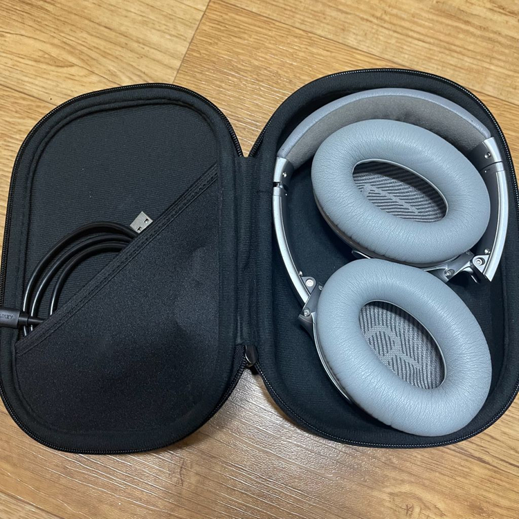 보스 qc35 II 실버 헤드폰 풀세트--1