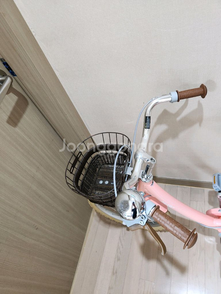 딩고18인치 어린이 자전거 팔아요--3