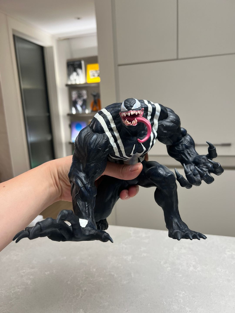 베놈 스태츄 피규어 2종 판매합니다 venom figure statue--1