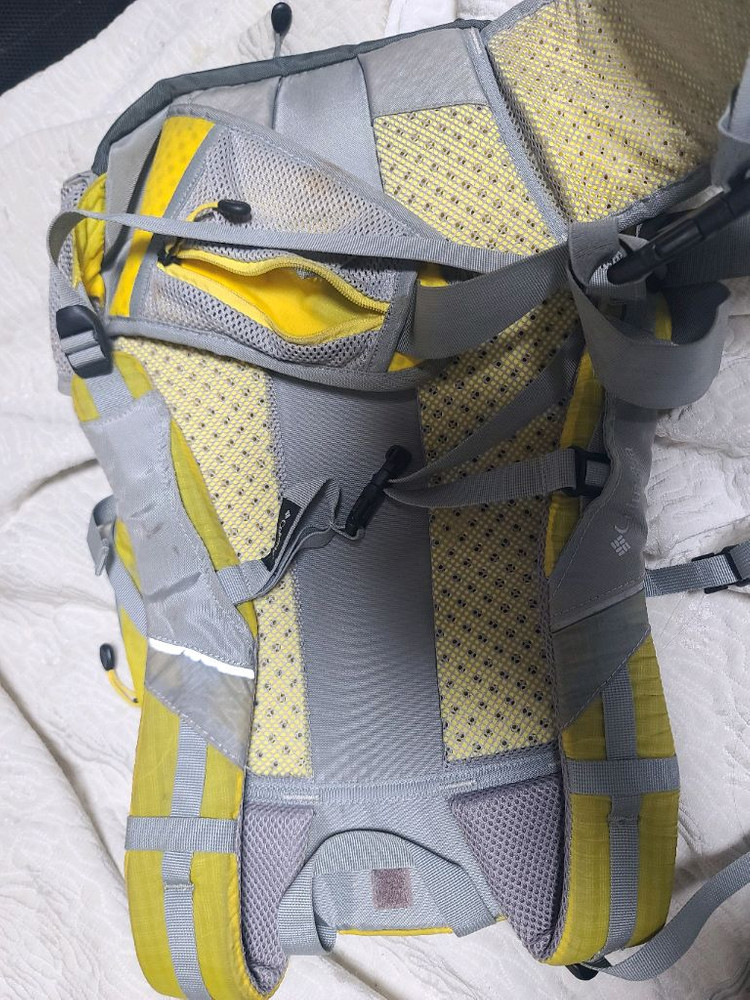 컬럼비아 콜롬비아 등산 가방 28리터 스틱 1세트--1