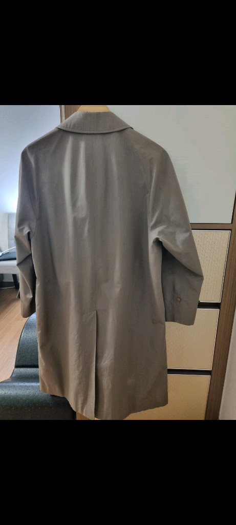 정품 버버리 트렌치 코트 105사이즈 얼룩있음 burberry--1