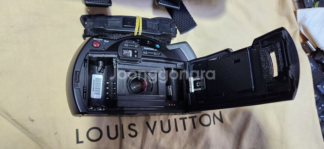 케녹스fx-4(a급,올림픽 기념카메라), cr123a 2개 전기능정상, 가방.--3