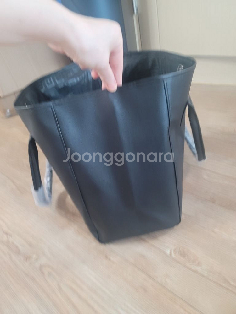 지방시 뷰티 토트백 (새상품 (정품(남녀공용--2