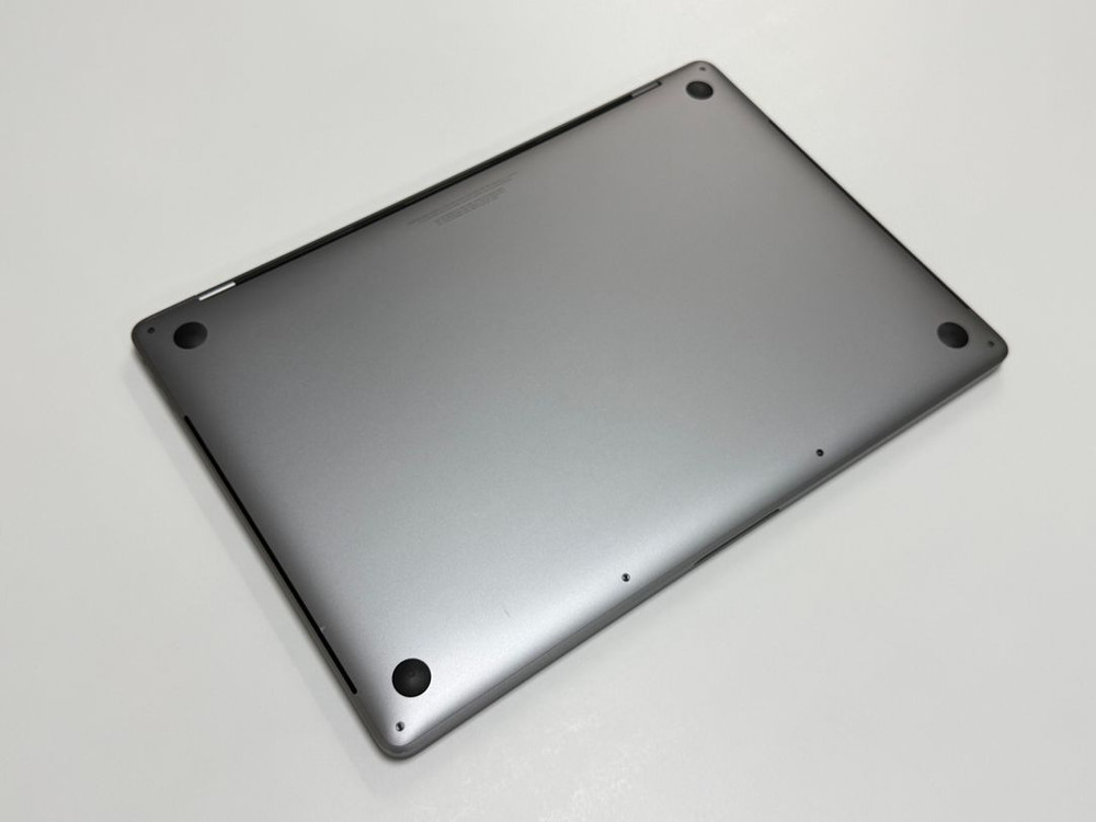 2018 맥북프로15인치 터치바 스페이스 그레이 / i9,Vega 20,16GB RAM 부품용--3