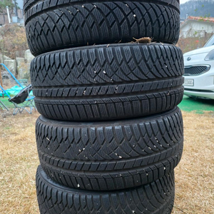 스노우타이어 245 45 18 윈터타이어 금호 WP72 4본