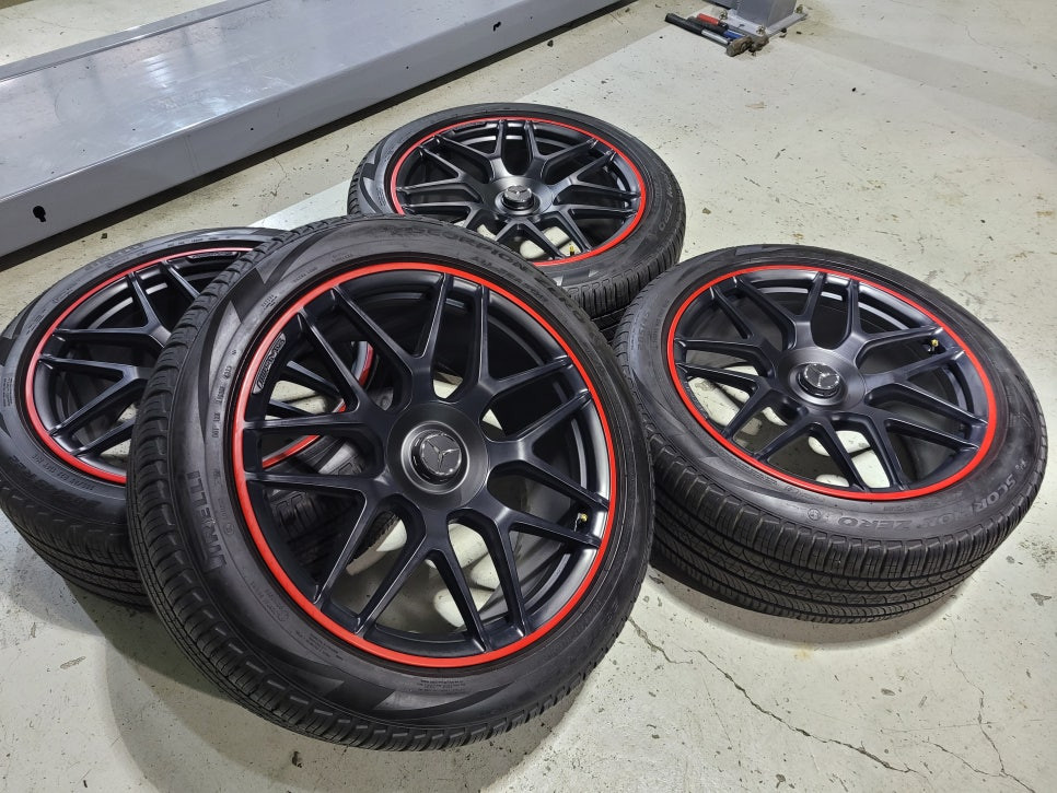 벤츠G바겐 G63AMG 퍼포먼스 에디션 22인치 순정품휠타이어 한대분 이미지