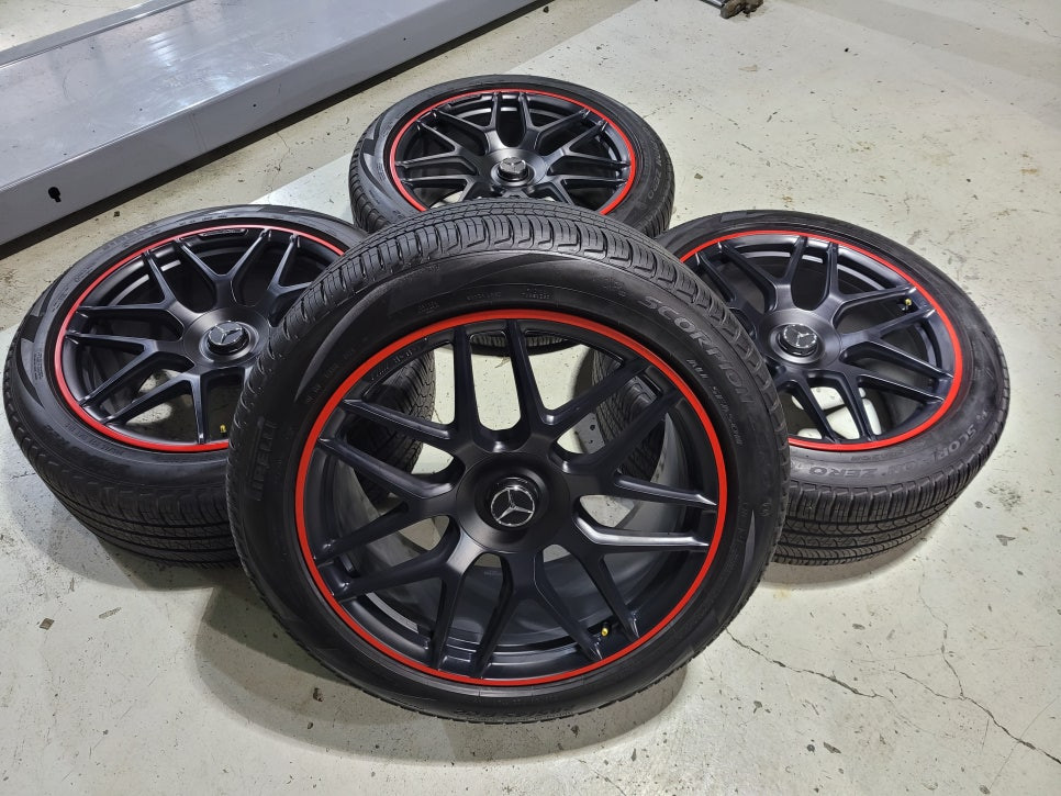 벤츠G바겐 G63AMG 퍼포먼스 에디션 22인치 순정품휠타이어 한대분 이미지