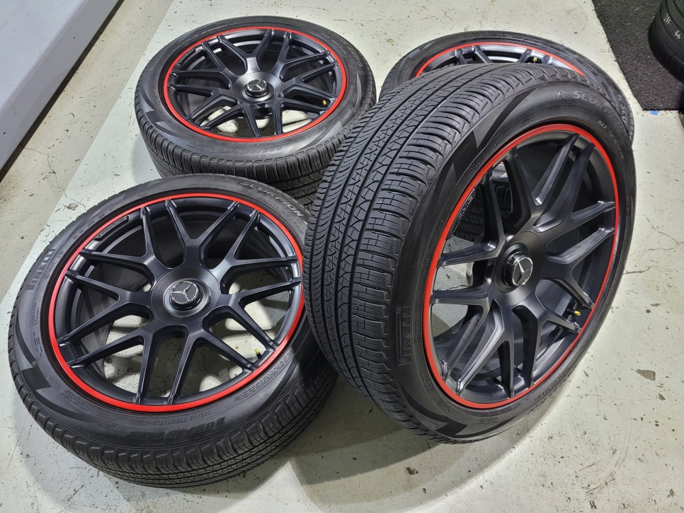 벤츠G바겐 G63AMG 퍼포먼스 에디션 22인치 순정품휠타이어 한대분 이미지