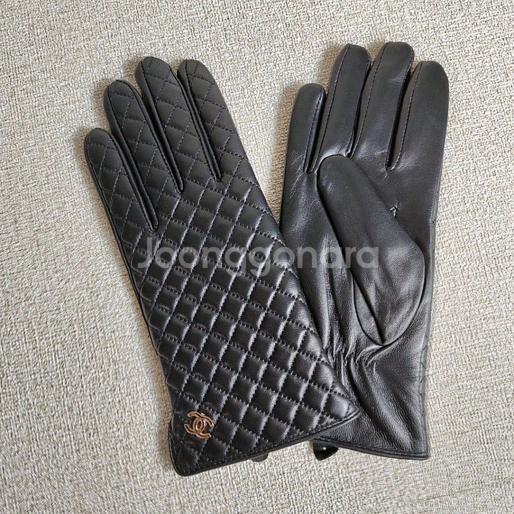 샤넬 양가죽 토끼털 장갑--3