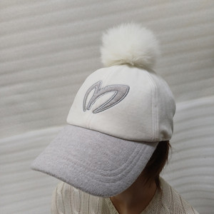 마스터바니 골프 여성 겨울 모자 방울 퍼 방한 캡 S M 흰색 사랑봉봉