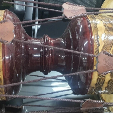 고급스러운 전통 장구