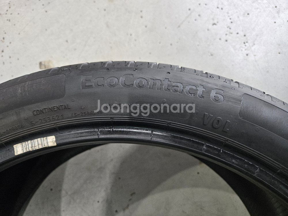 235 45 20 255 40 20 콘티넨탈 중고타이어 한대분 판매합니다--4