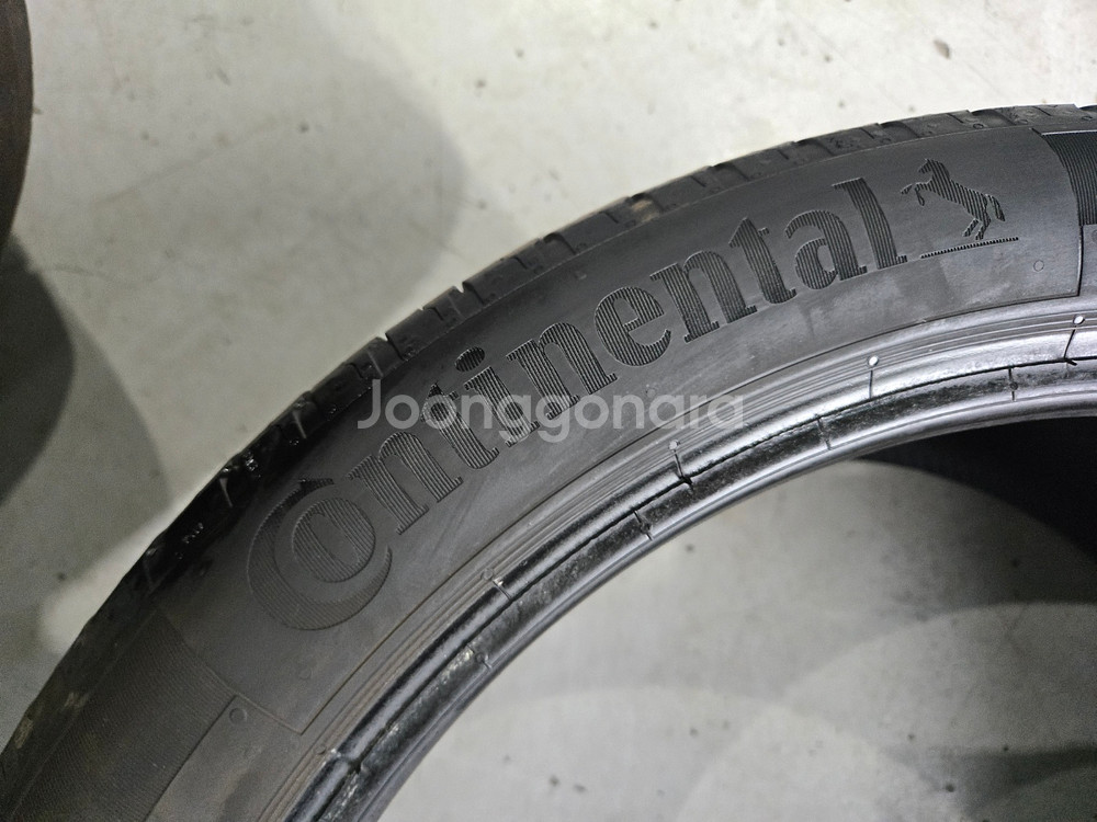 235 45 20 255 40 20 콘티넨탈 중고타이어 한대분 판매합니다--3