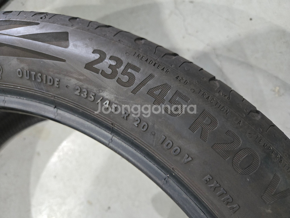 235 45 20 255 40 20 콘티넨탈 중고타이어 한대분 판매합니다--6