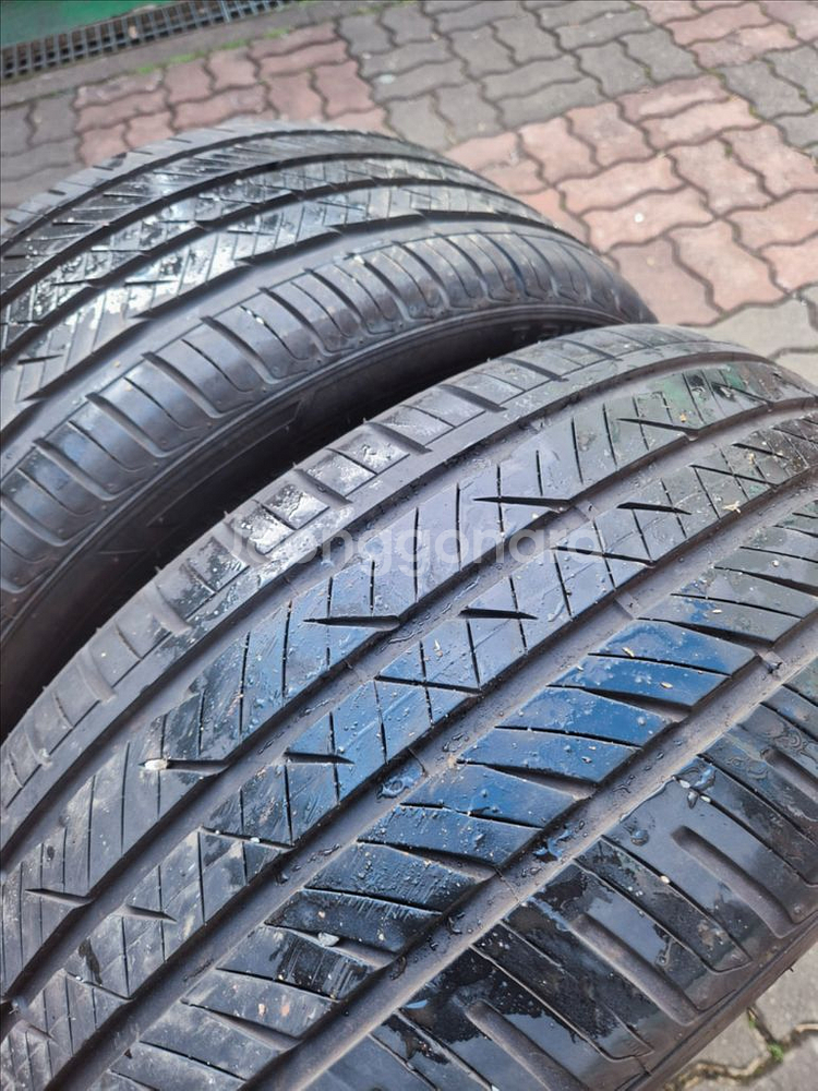 245/40/19 한국타이어 라우펜--1