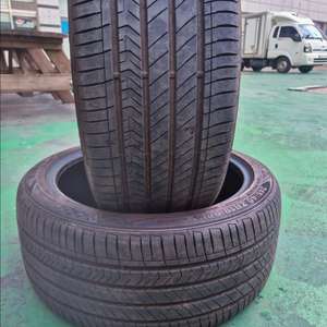 245/40/19 마제스티9