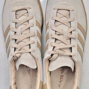 아디다스 STADT 스니커즈 290 베이지