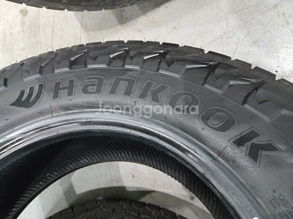 275 70 18 한국 다이나프로AT2 익스트림 중고타이어 판매합니다--0