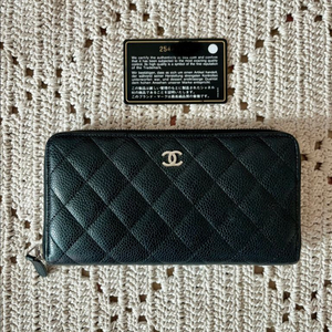 샤넬 캐비어 지퍼 장지갑