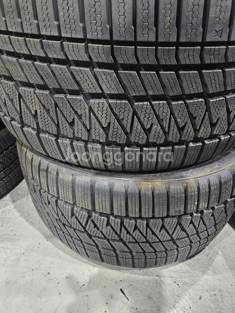 275 40 20 315 35 20 금호 윈터타이어 한대분 판매합니다--5