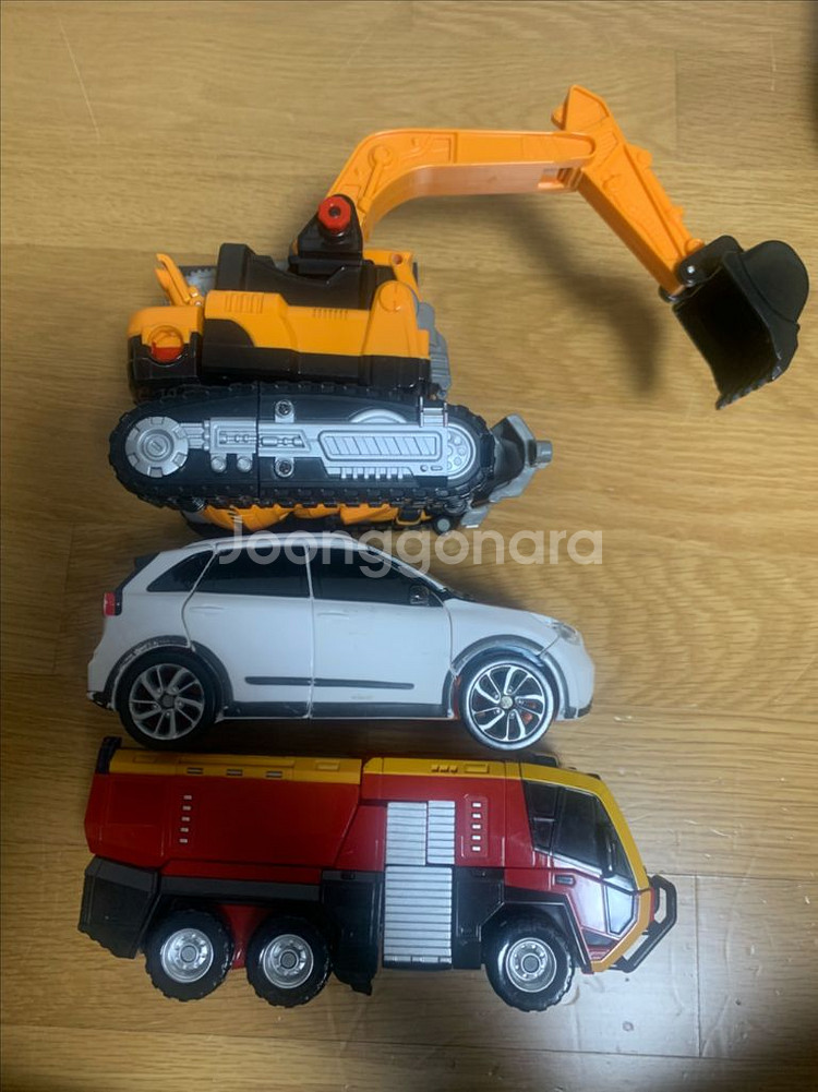 또봇 올드토이 장고, 발칸, 록키 일괄 판매합니다.(메트론은 부품용 덤)--3