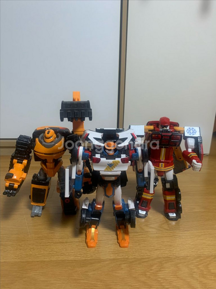 또봇 올드토이 장고, 발칸, 록키 일괄 판매합니다.(메트론은 부품용 덤)--9