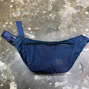 노스페이스 메신저백 슬링백 힙색 가방