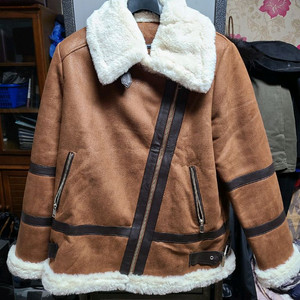 로보 무스탕 55사이즈 (하이넥&카라넥) 택포