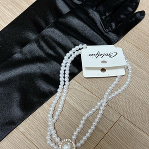 진주 목걸이 + 검정 롱 장갑 세트