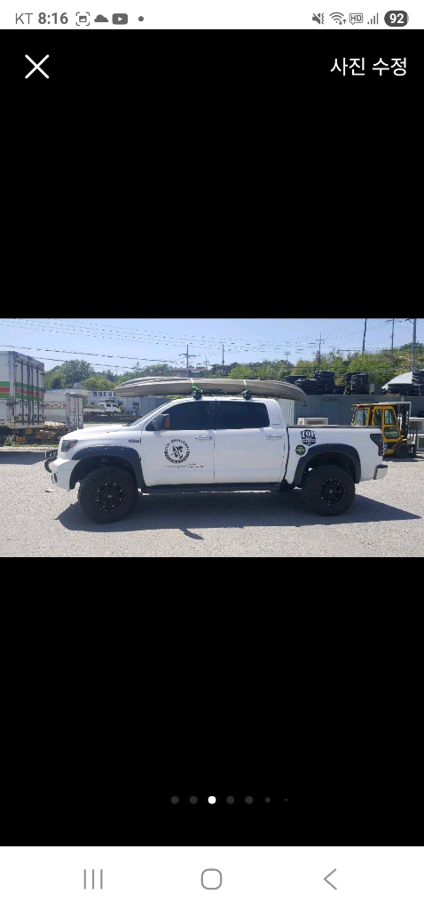 대형 픽업 트럭 이미지