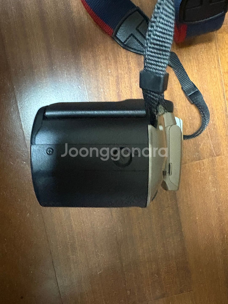 캐논 EOS66 사용감 거의 없는 중고 필름카메라 판매--3