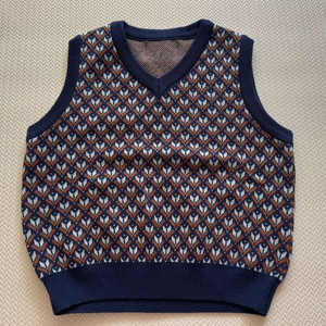 아프리콧스튜디오 니트 조끼 100사이즈