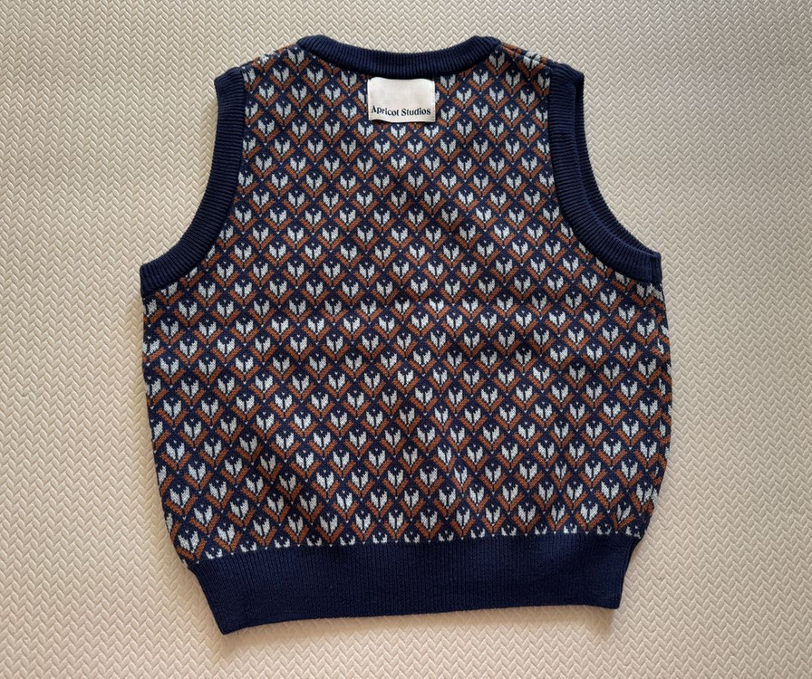 아프리콧스튜디오 니트 조끼 100사이즈--1