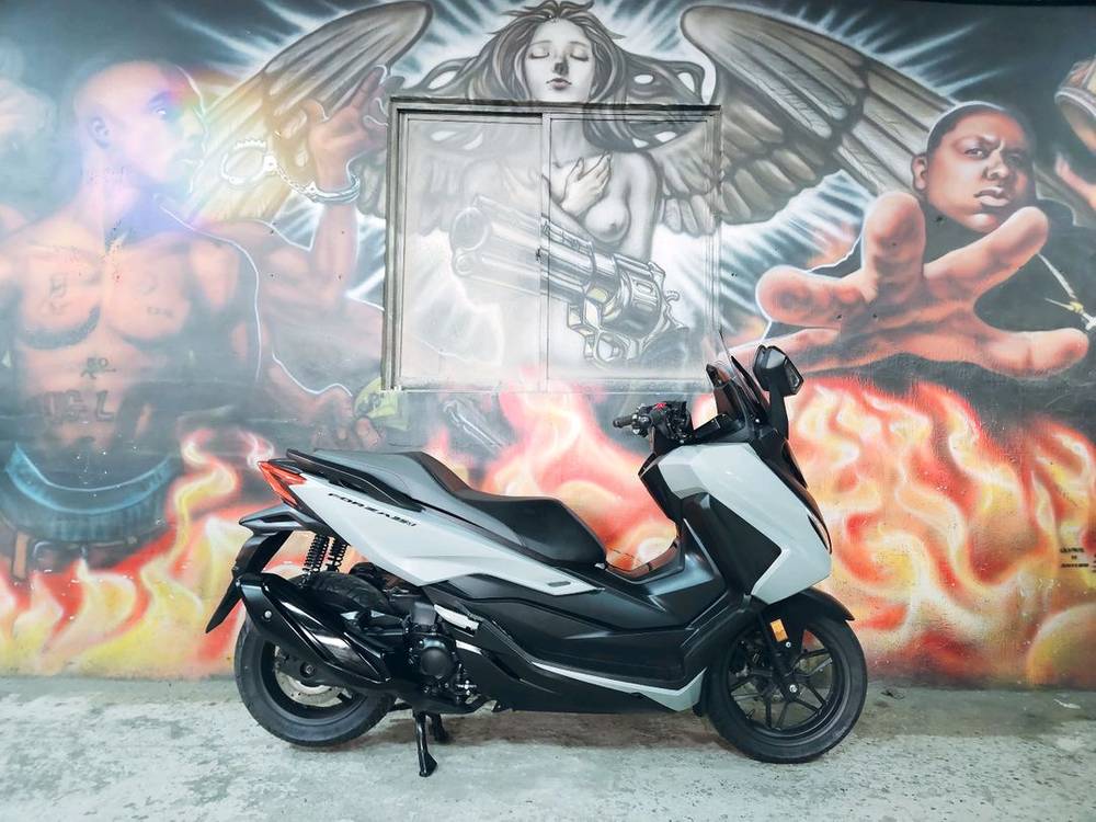 포르자350CC/24년/68046KM/그레이/오토바이/스쿠터/포르자/중고--0