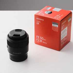소니 FE 50mm F2.8 마크로 렌즈