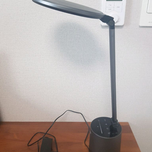 필립스 다윈 LED 공부 스탠드