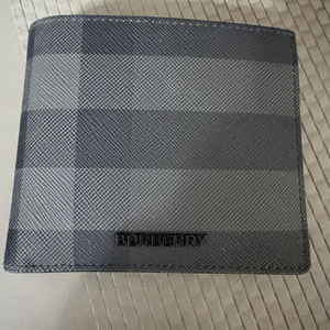 버버리 남성 반지갑 이미지