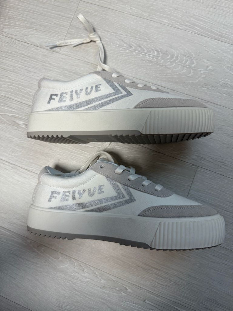 페이유에 운동화 225 (새상품) 이미지