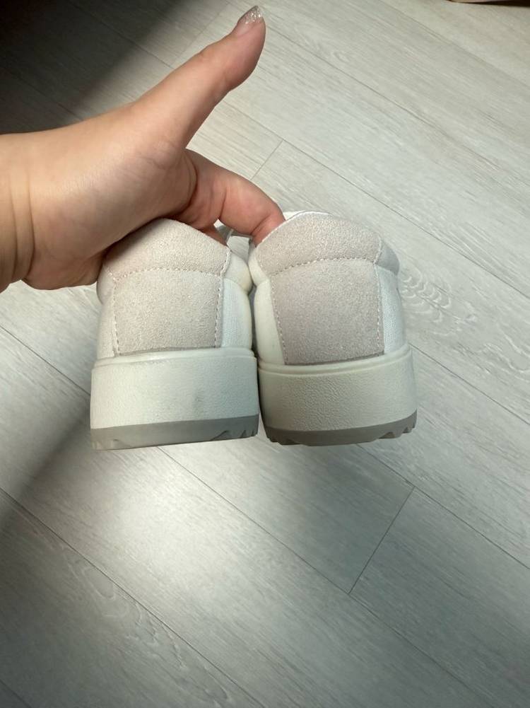 페이유에 운동화 225 (새상품) 이미지