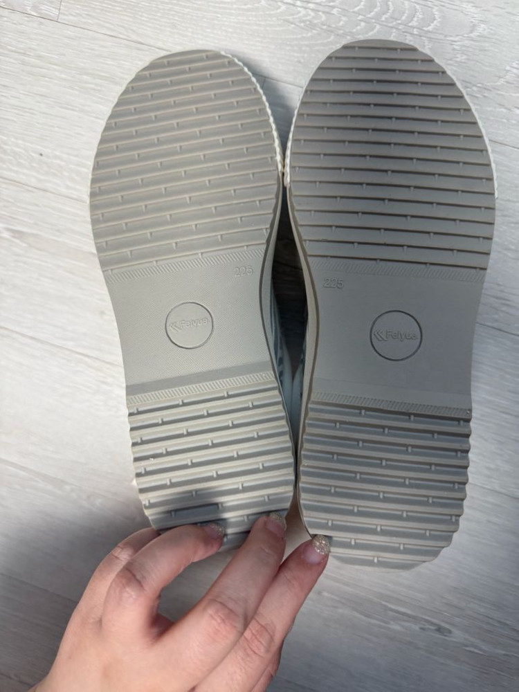 페이유에 운동화 225 (새상품) 이미지