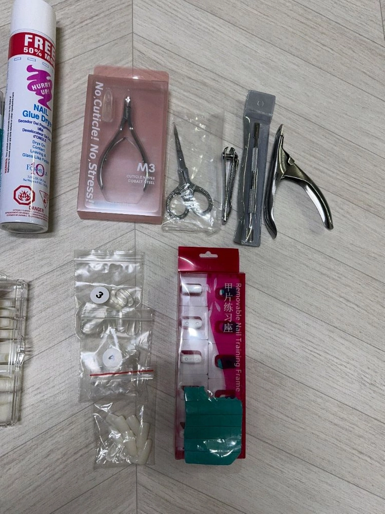 네일아트 용품 세트 이미지