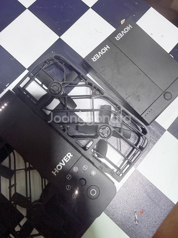 HOVER CAMERA X1 호버 카메라 X1 350,000 판매합니다.--0