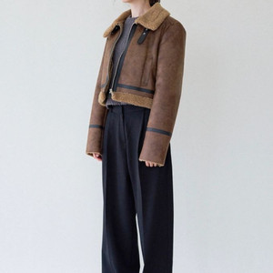 라티젠 무스탕 프리사이즈