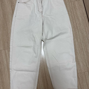 아떼 바네사브루노 크림 바지 38사이즈 이미지