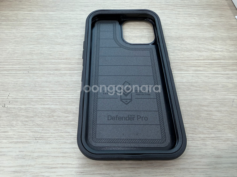 아이폰12프로맥스 오터박스 디펜더 케이스--1