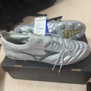 미즈노 모렐리아 네오4 베타 제펜