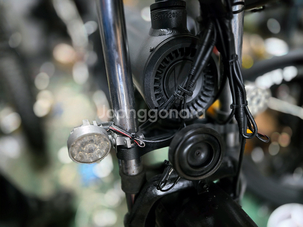 스테이트 전기자전거 sf11 1500w튜닝 35A대용량밧데리(코스휠t20올튜닝)--7