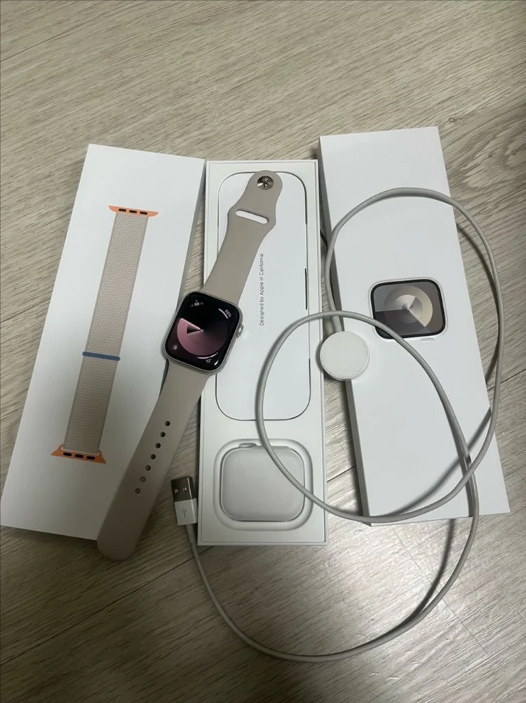 애플워치9 45mm 스타라이트 이미지